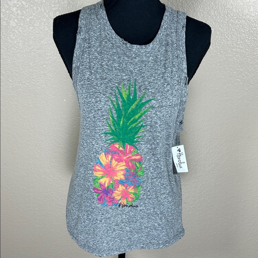NWT Honolulu Colorful Pineapple Graphic Tank Top Size Small